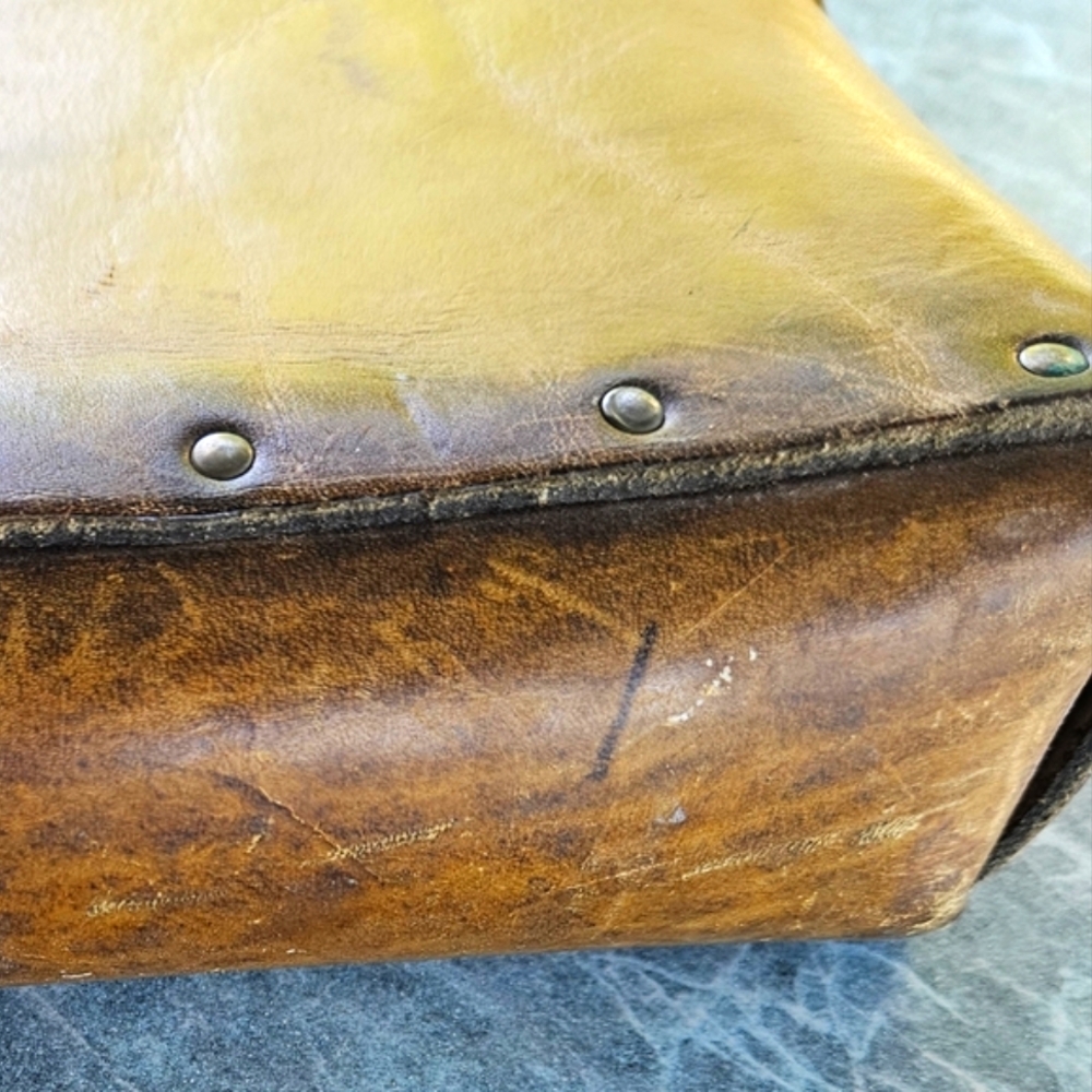 Vintage Brown Leather Crossbody Bag - Picture 11 of 11